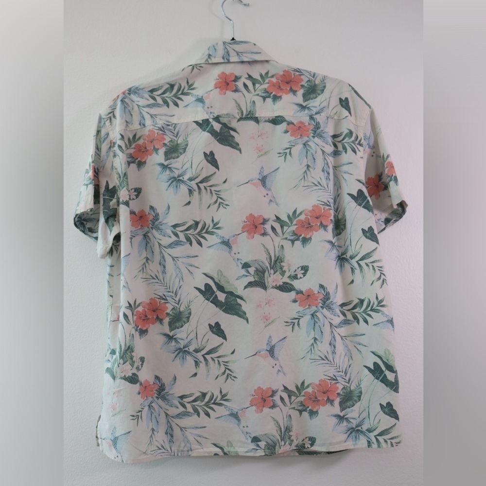 American Eagle Outfitters Blue and White Casual Button Down Shirt Hawaian Sz XS - Picture 13 of 13